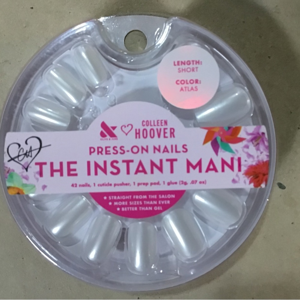 Never Used Press-On Nails by Olive and June & Colleen Hoover — Atlas White